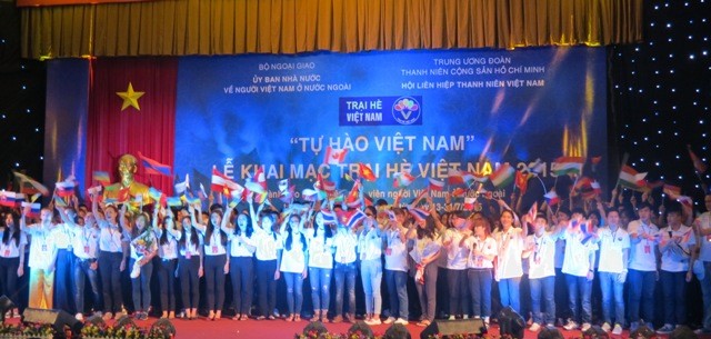 Khai mạc Trại hè Việt Nam 2015 cho thanh thiếu niên kiều bào - ảnh 1